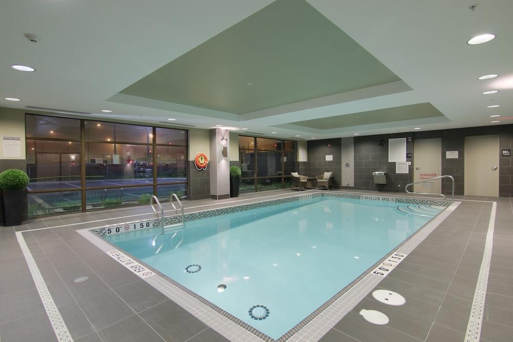 Hampton Inn & Suites By Hilton Toronto Маркем Экстерьер фото