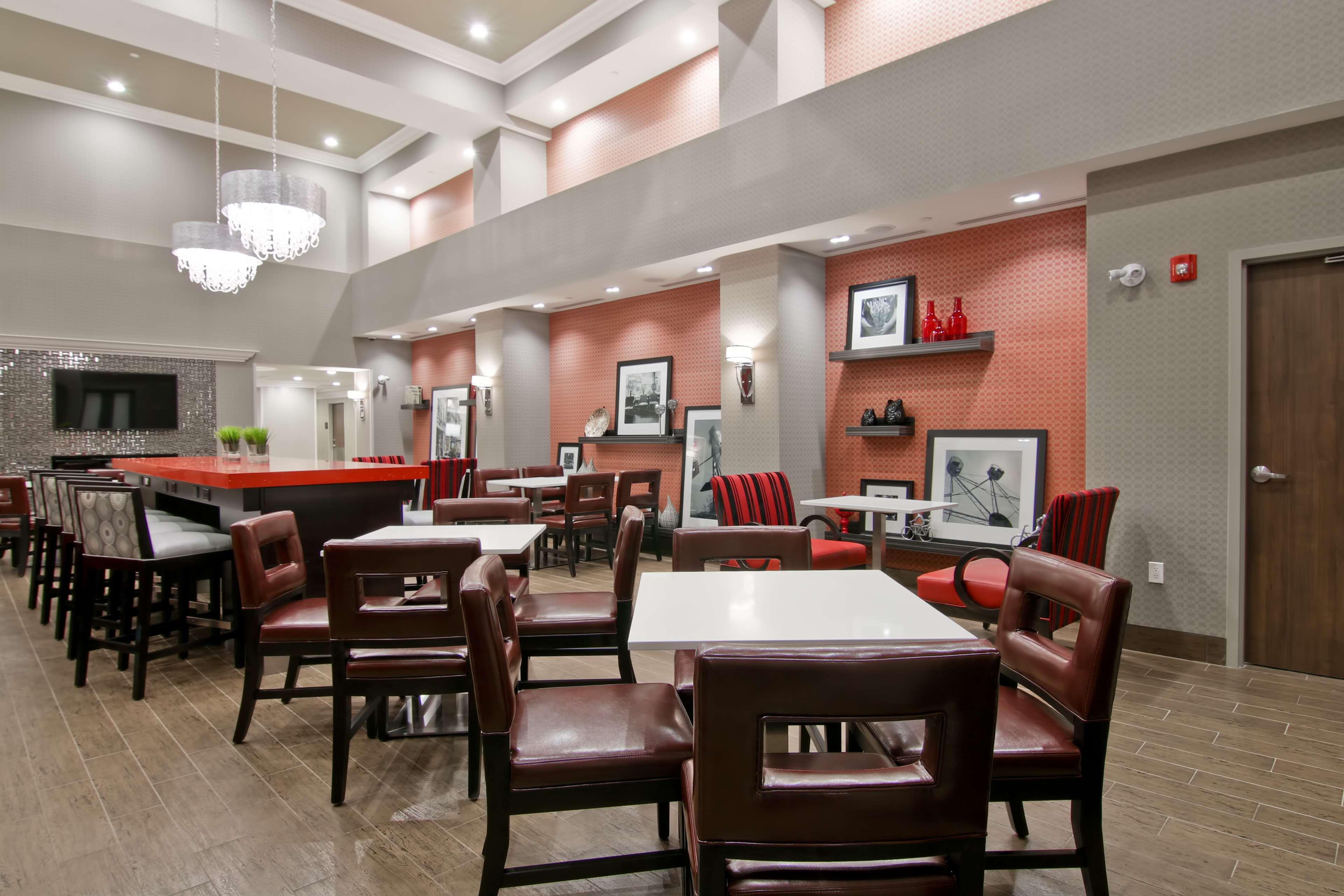 Hampton Inn & Suites By Hilton Toronto Маркем Экстерьер фото