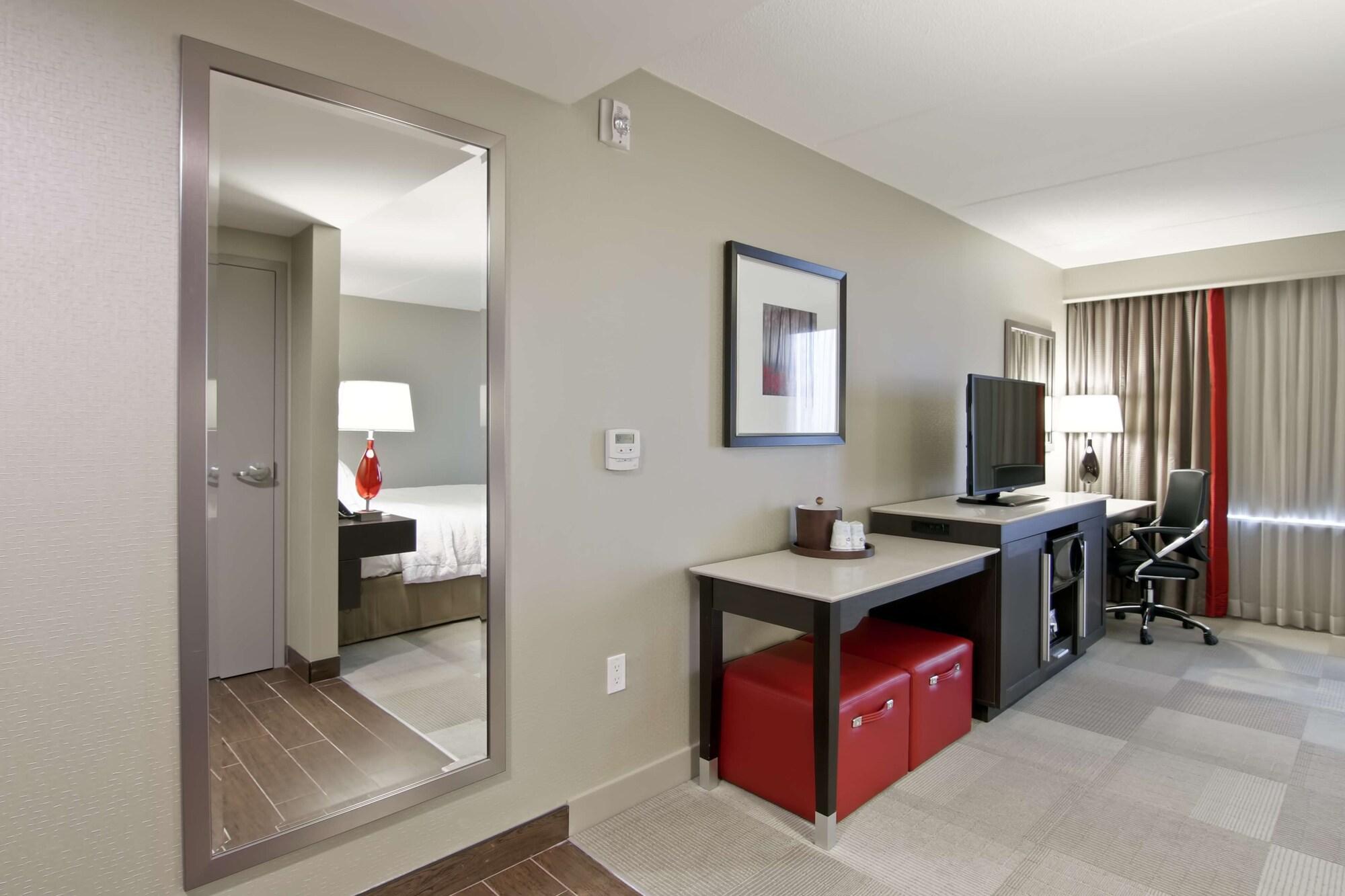 Hampton Inn & Suites By Hilton Toronto Маркем Экстерьер фото
