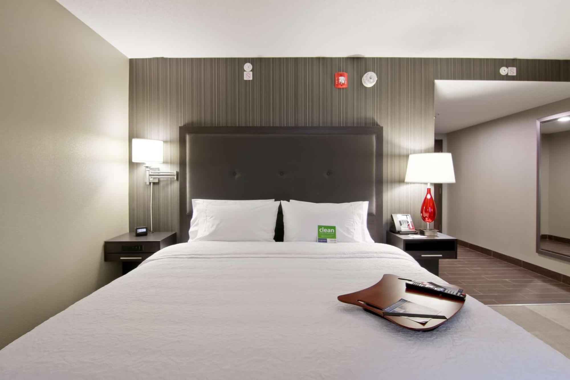 Hampton Inn & Suites By Hilton Toronto Маркем Экстерьер фото