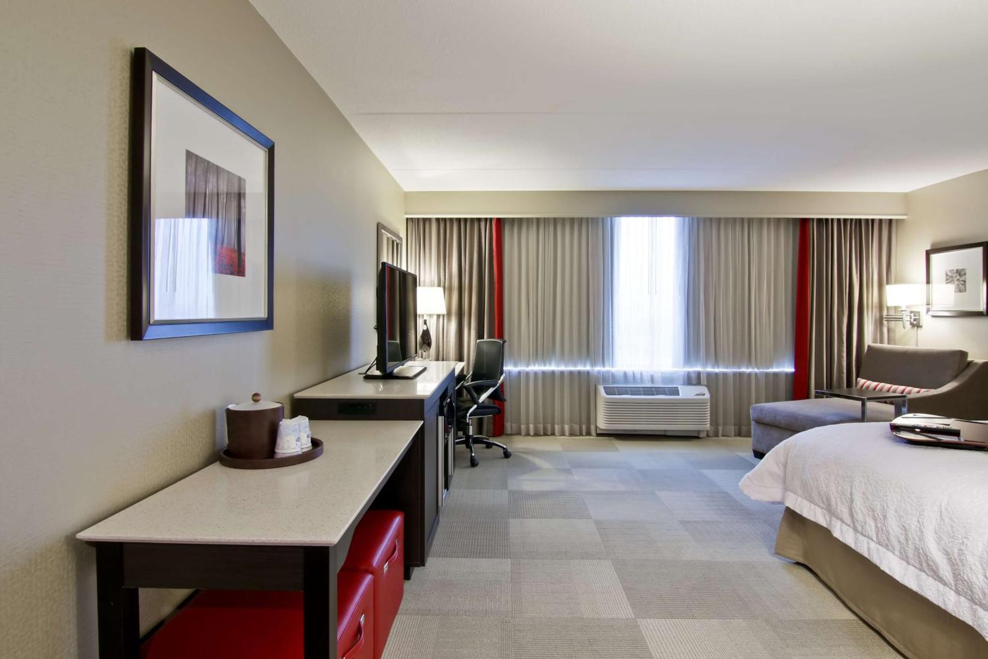 Hampton Inn & Suites By Hilton Toronto Маркем Экстерьер фото