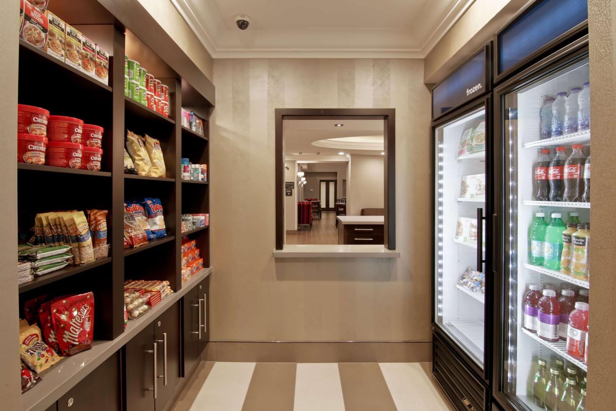 Hampton Inn & Suites By Hilton Toronto Маркем Экстерьер фото